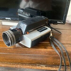 KODAK XL 350 VINTAGE MOVIE CAMERA